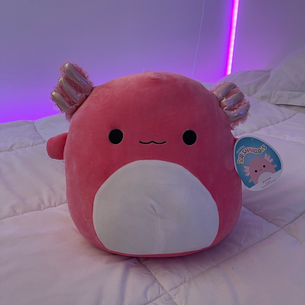 12” Archie the Axolotl squishmallow